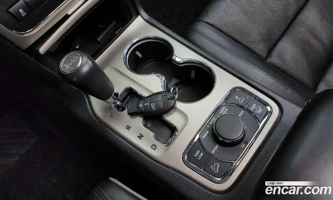 Jeep Cherokee 2012 3.0 гидро в Москве № 232789, фото 9