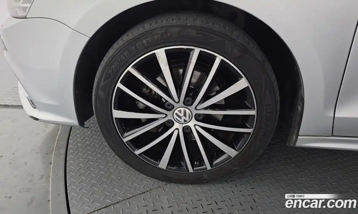Volkswagen Jetta 2015 2.0 гидро в Москве № 254811, фото 5
