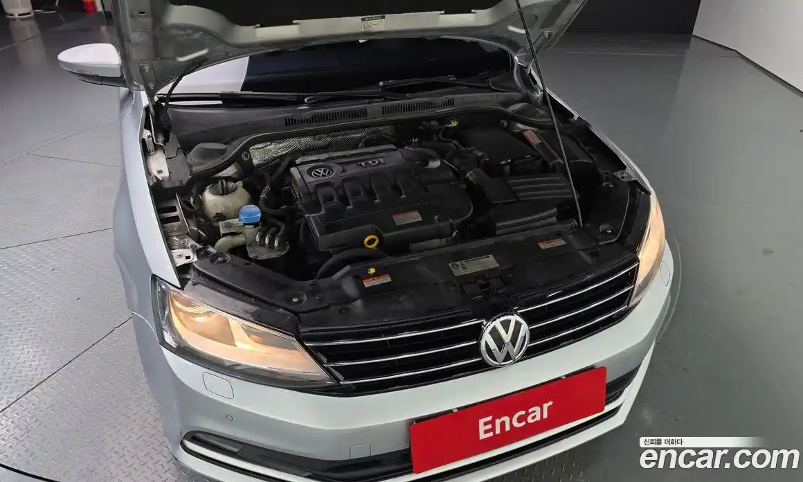 Volkswagen Jetta 2015 2.0 гидро в Москве № 254811, фото 6