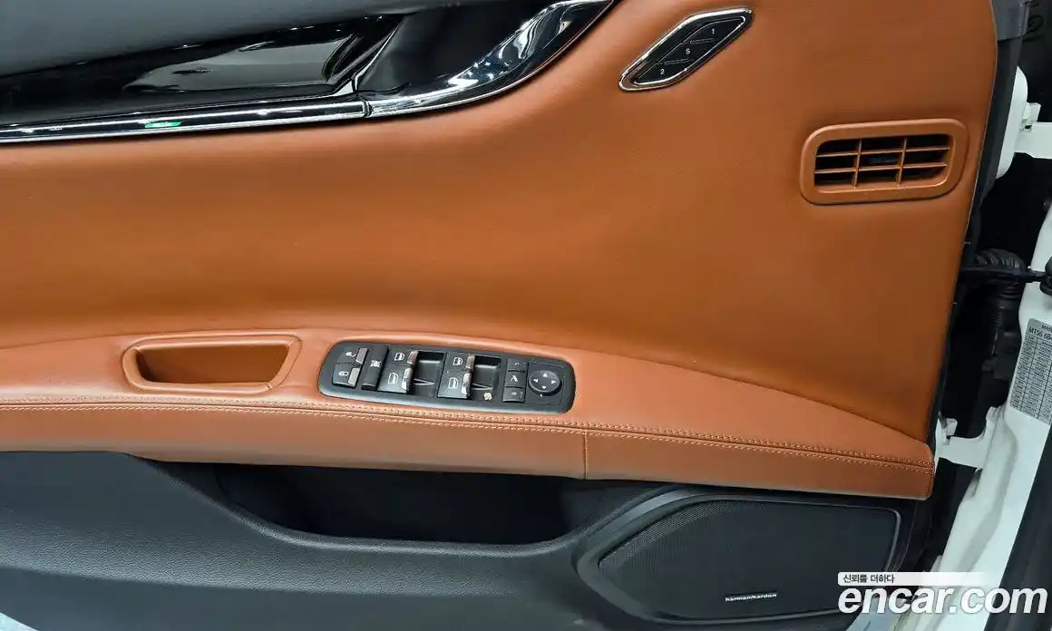 Maserati Quattroporte 2017 3.0 гидро в Москве № 282840, фото 18