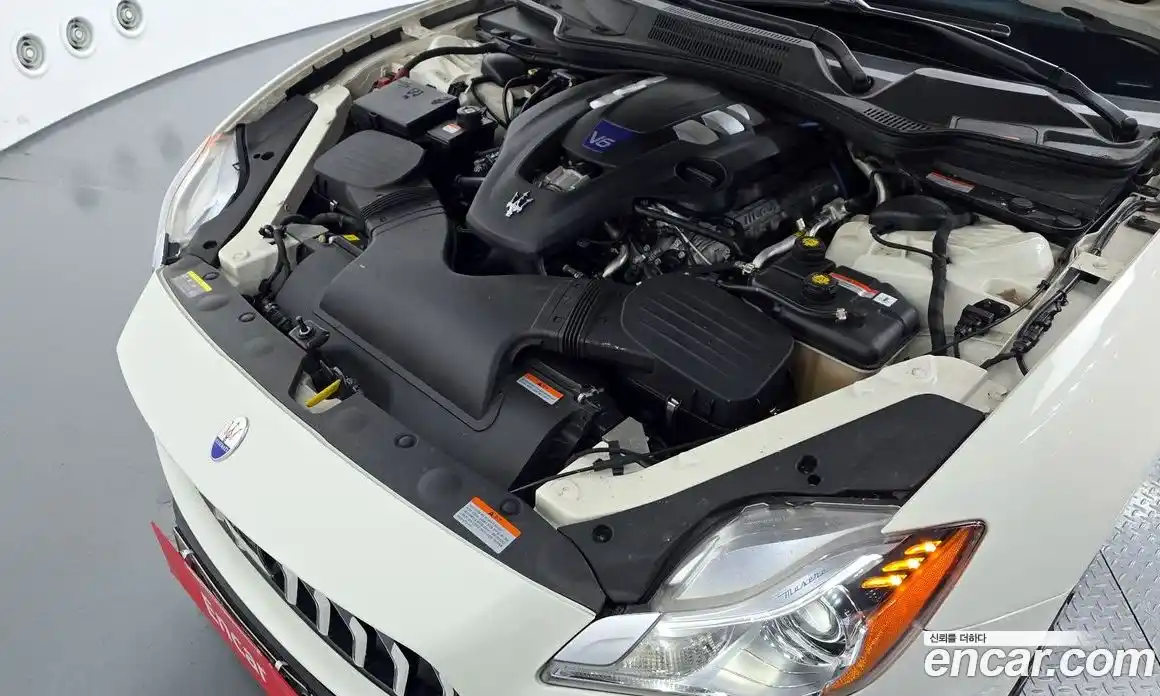 Maserati Quattroporte 2017 3.0 гидро в Москве № 282840, фото 6