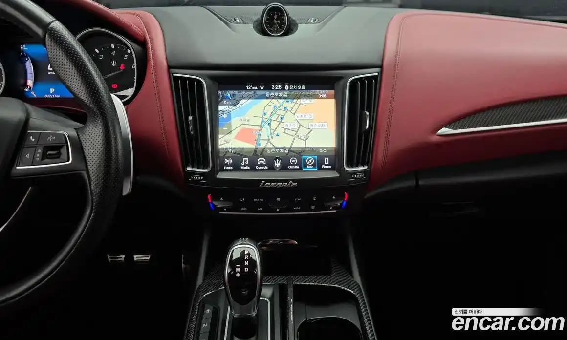 Maserati Levante 2017 3.0 гидро в Москве № 282996, фото 15