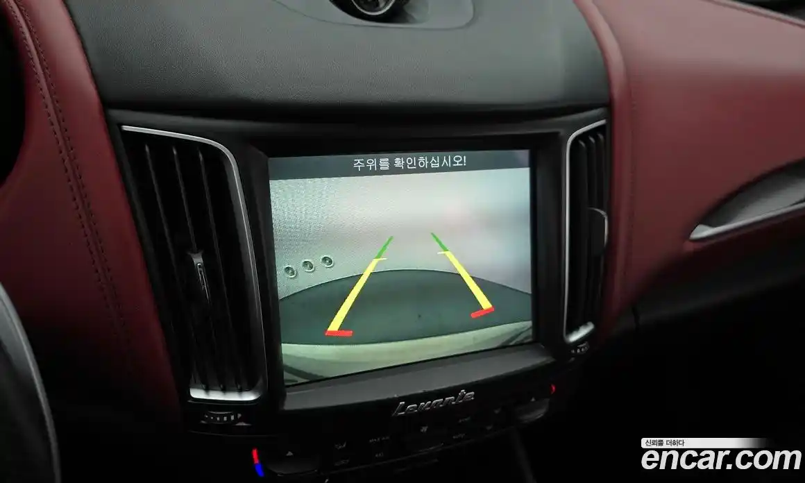 Maserati Levante 2017 3.0 гидро в Москве № 282996, фото 16