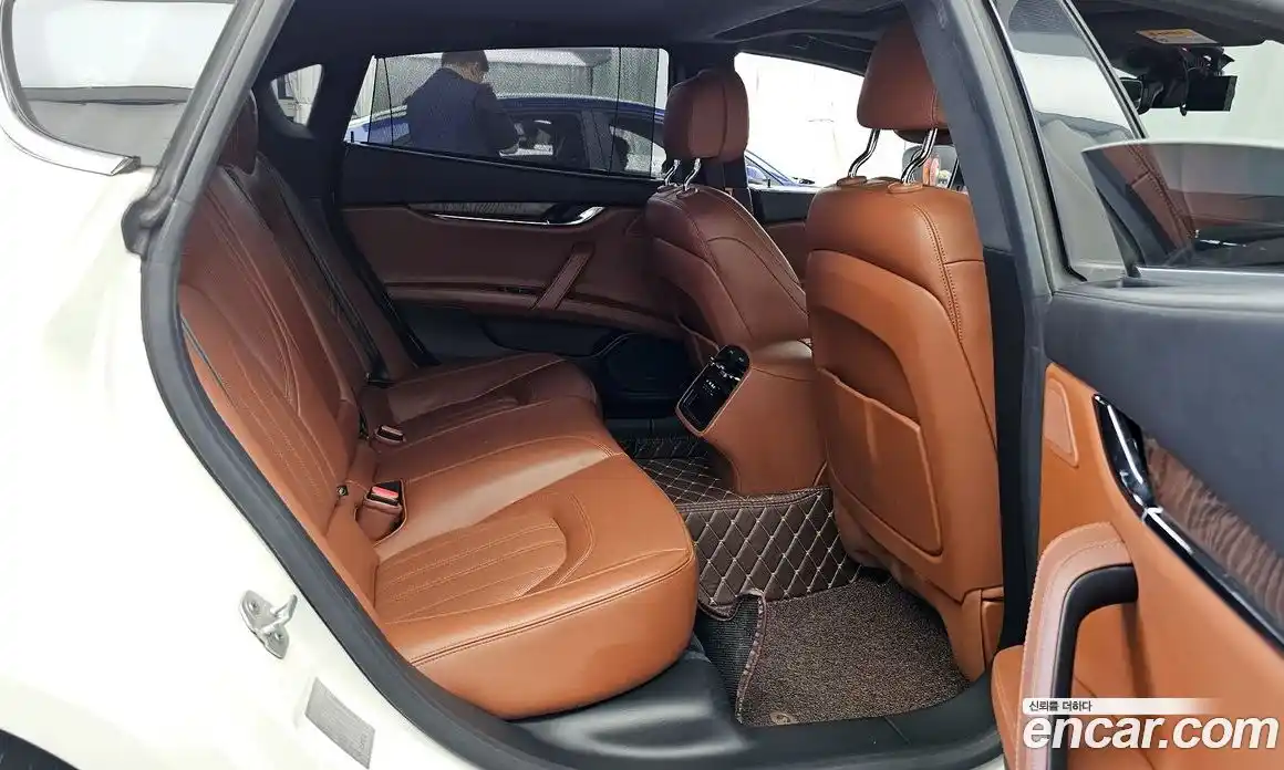 Maserati Quattroporte 2017 3.0 гидро в Москве № 283060, фото 12