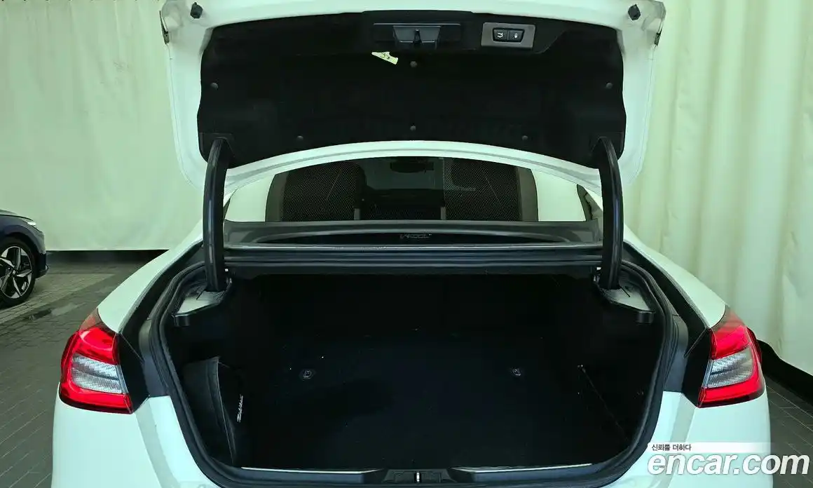 Maserati Quattroporte 2017 3.0 гидро в Москве № 283060, фото 20