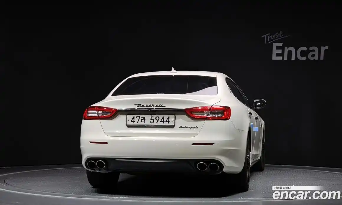 Maserati Quattroporte 2017 3.0 гидро в Москве № 283060, фото 4