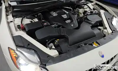 Maserati Quattroporte 2017 3.0 гидро в Москве № 283060, миниатюра 6