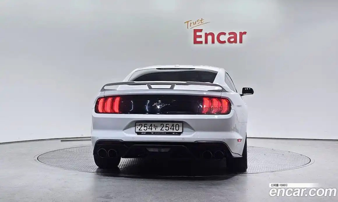Ford Mustang 2018 2.3 гидро в Москве № 303169, фото 4