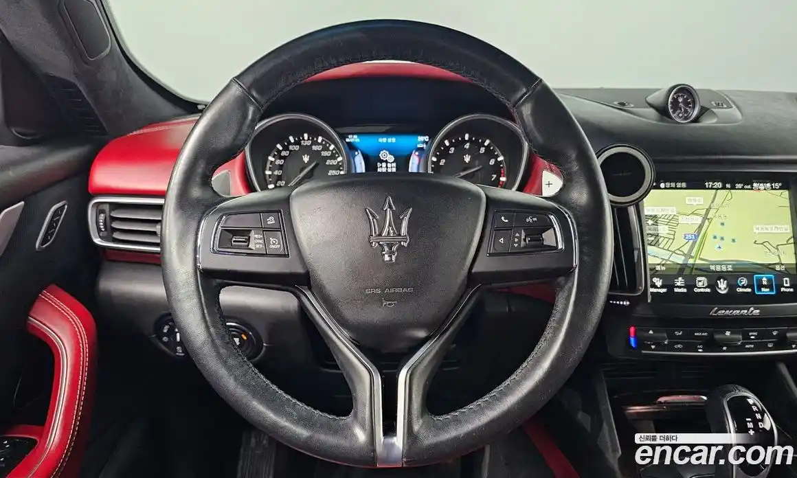 Maserati Levante 2017 3.0 гидро в Москве № 304519, фото 16