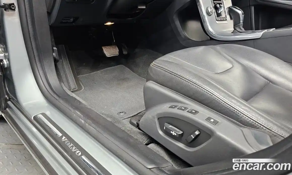 Volvo S60 2016 2.0 гидро в Москве № 344189, фото 18