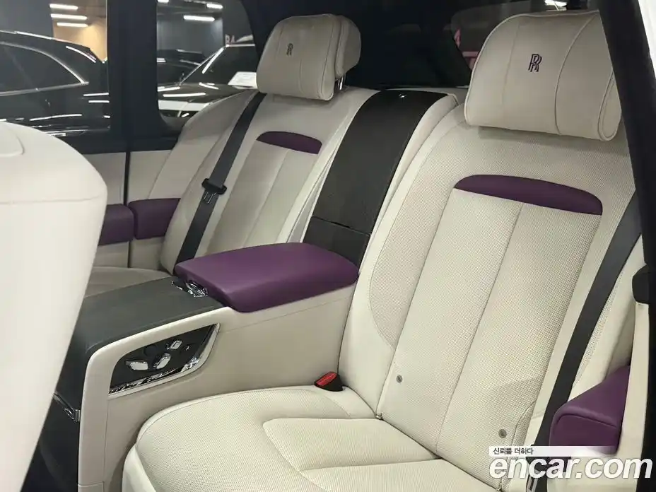 Rolls-Royce Cullinan 2022 6.7 гидро в Москве № 353777, фото 17