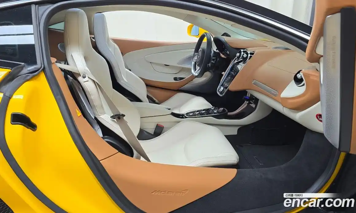 McLaren GT 2022 4.0 гидро в Москве № 365985, фото 11