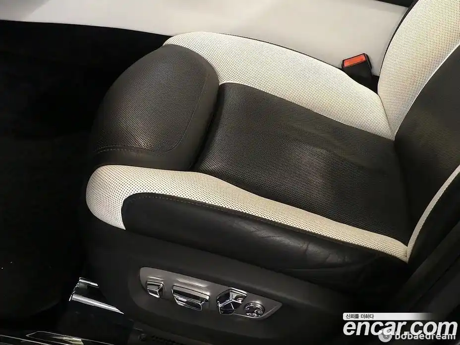 Rolls-Royce Ghost 2018 6.6 гидро в Москве № 407376, фото 18