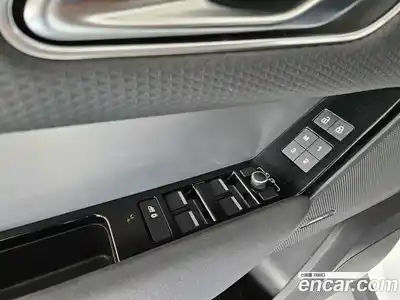 Land Rover Range-Rover Velar 2023 3.0 гидро в Москве № 431675, миниатюра 8