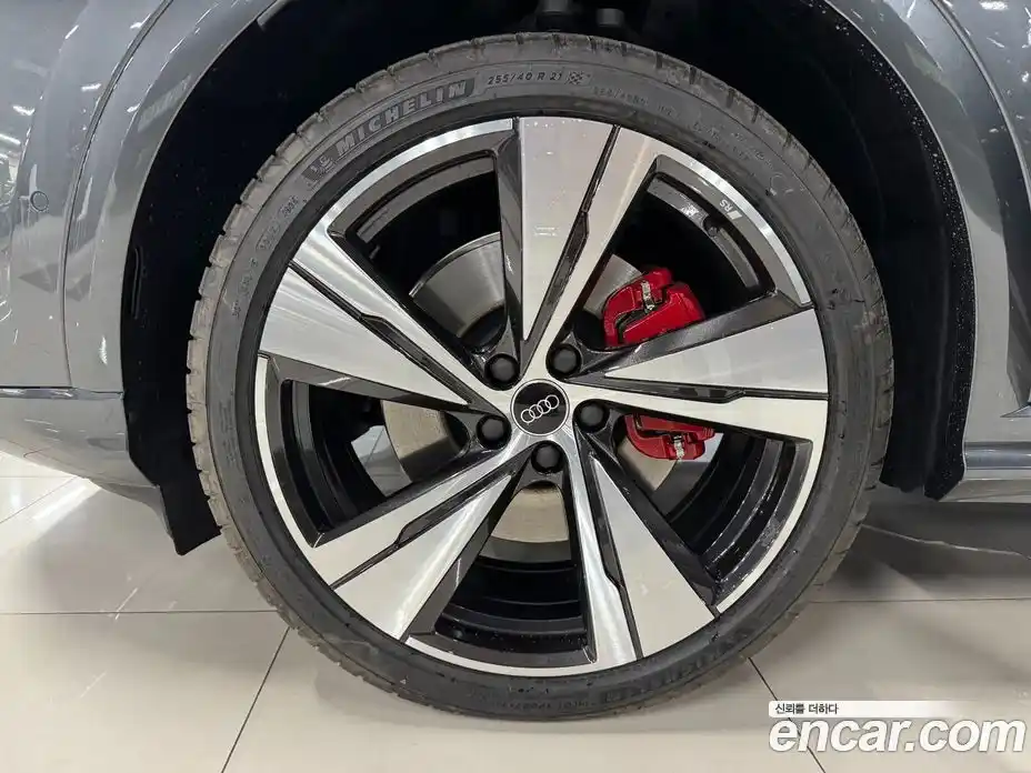 Audi Q5 2025 2.0 гидро в Москве № 497143, фото 15