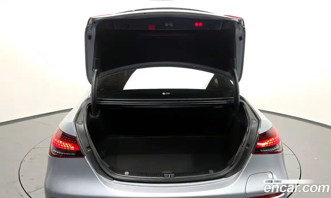 Mercedes-Benz E-Class 2021 2.0 гидро, фото 20