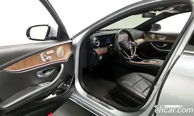 Mercedes-Benz E-Class 2021 2.0 гидро, миниатюра 10