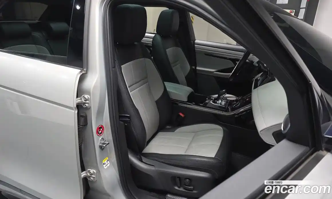 Land Rover Range-Rover Evoque 2019 2.0 гидро в Москве № 546166, фото 11