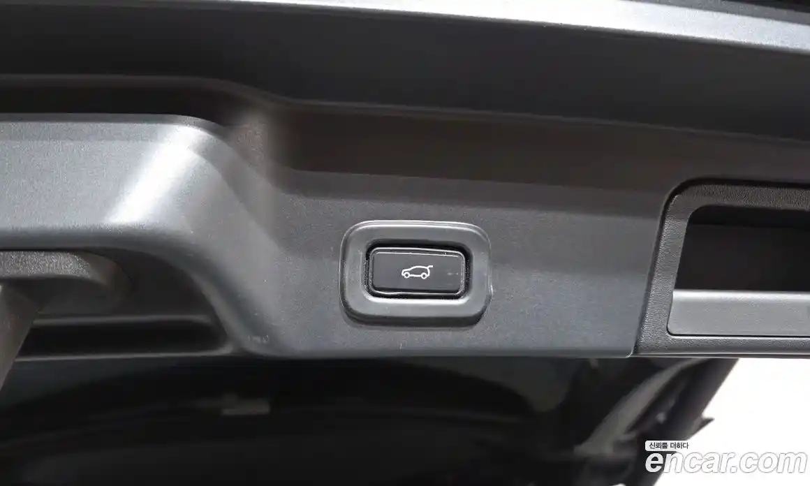 Land Rover Range-Rover Evoque 2019 2.0 гидро в Москве № 546166, фото 19