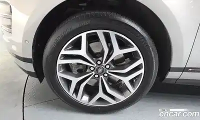 Land Rover Range-Rover Evoque 2019 2.0 гидро в Москве № 546166, миниатюра 4