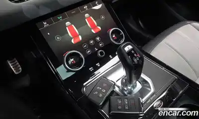 Land Rover Range-Rover Evoque 2019 2.0 гидро в Москве № 546166, миниатюра 8