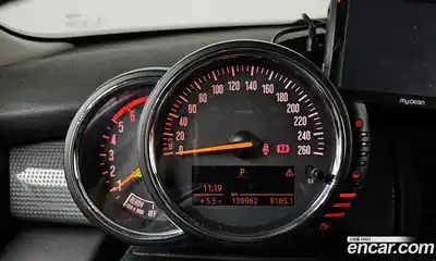 Mini Cooper 2014 1.5 гидро в Москве № 546628, миниатюра 8