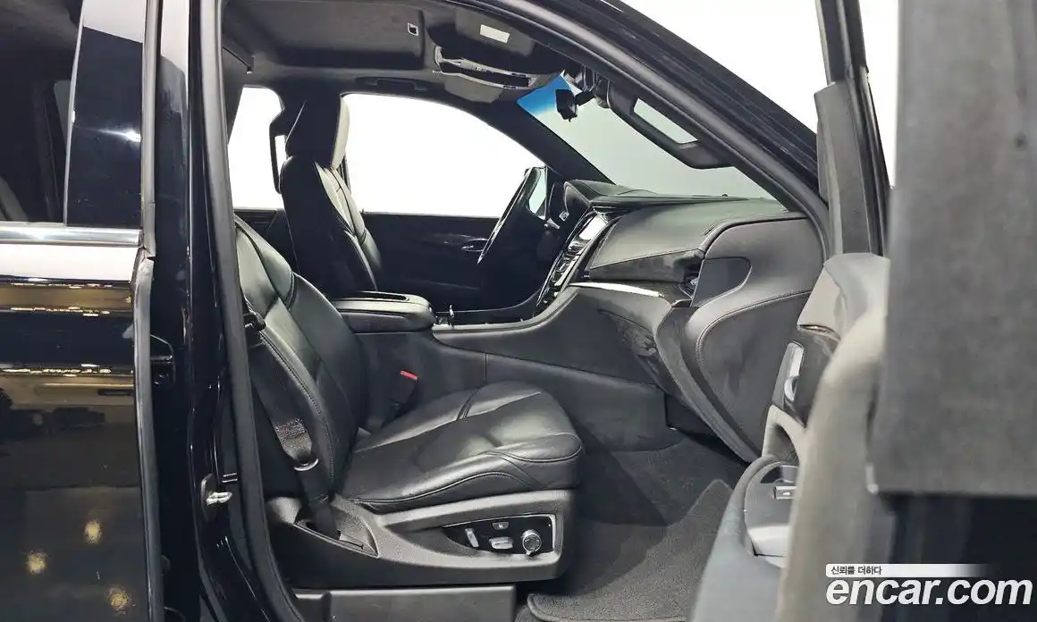 Cadillac Escalade 2018 6.2 гидро в Москве № 585604, фото 11