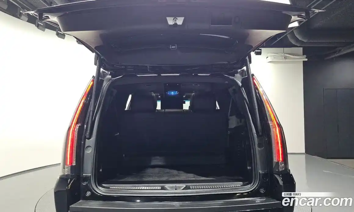 Cadillac Escalade 2018 6.2 гидро в Москве № 585604, фото 20