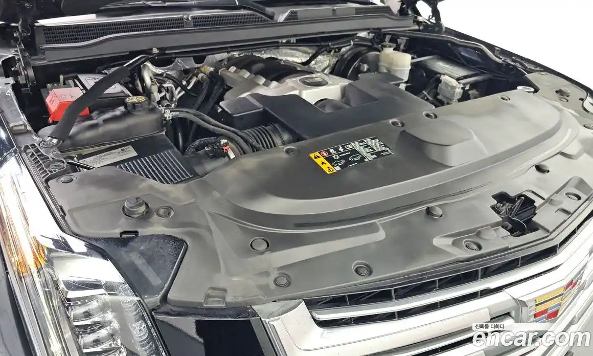 Cadillac Escalade 2018 6.2 гидро в Москве № 585604, фото 6
