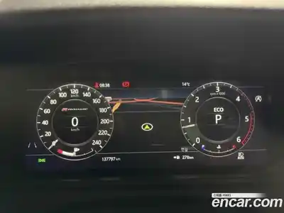 Land Rover Range-Rover Velar 2017 2.0 гидро в Москве № 627622, миниатюра 5