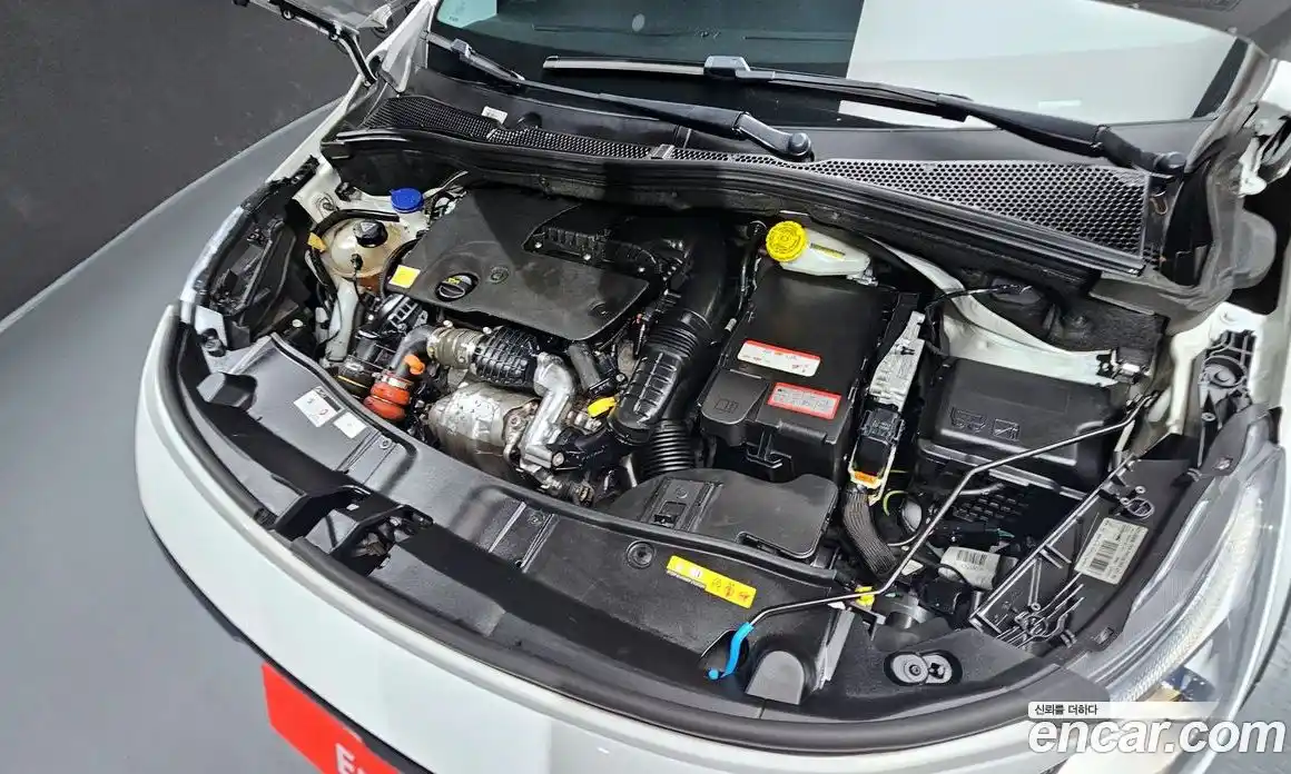 Peugeot 2008 2018 1.6 вариатор в Москве № 717508, фото 6