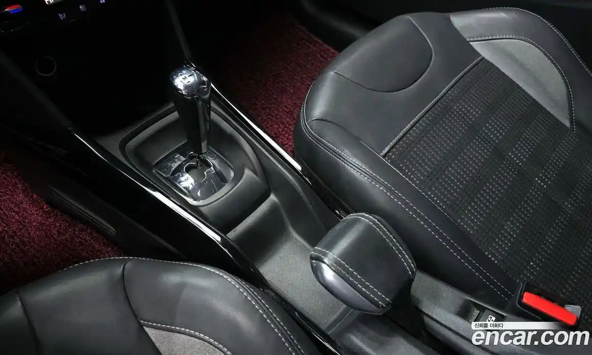 Peugeot 2008 2016 1.6 гидро в Москве № 717521, фото 9