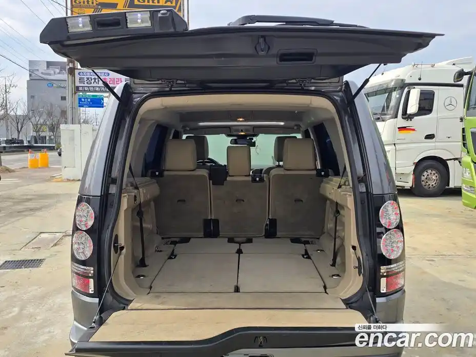 Land Rover Discovery 2016 3.0 гидро в Москве № 724669, фото 16