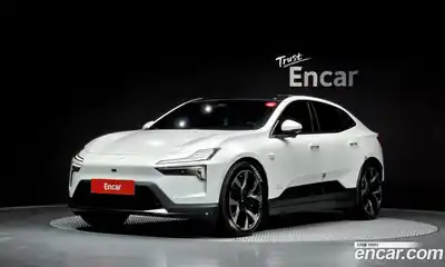 Polestar Polestar 4, 2025
