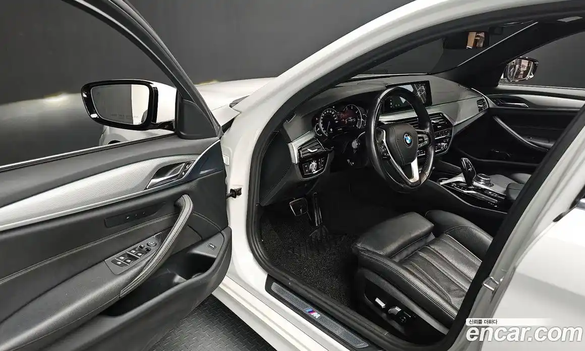 BMW 5-Series 2017 2.0 гидро в Москве, фото 11
