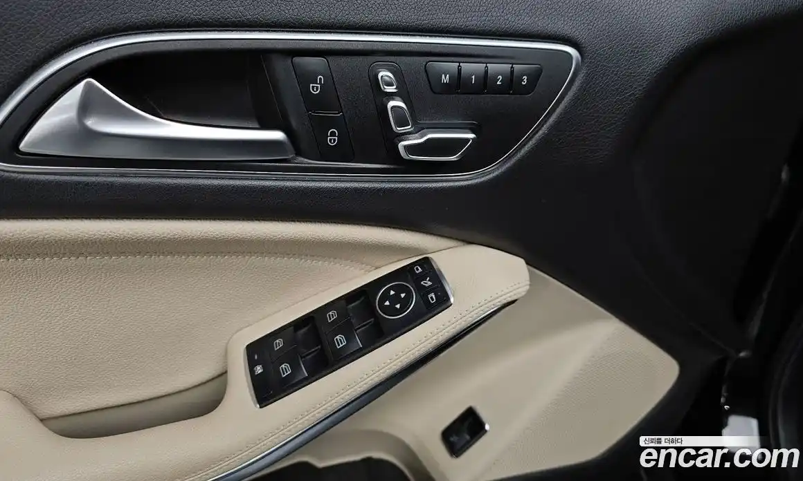 Mercedes-Benz GLA-Class 2018 2.0 гидро в Москве № 764511, фото 16