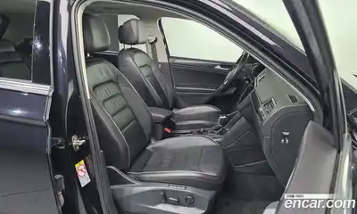 Volkswagen Tiguan 2021 2.0 гидро в Москве № 767152, миниатюра 10