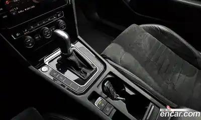 Volkswagen Passat 2018 2.0 гидро в Москве № 767193, миниатюра 9