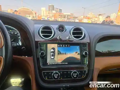 Bentley Bentayga 2017 6.0 гидро в Москве № 798184, миниатюра 3