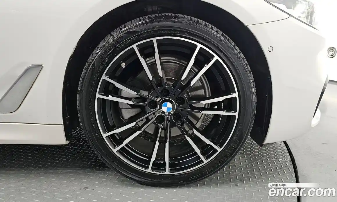 BMW 5-Series 2018 2.0 гидро в Москве, фото 5