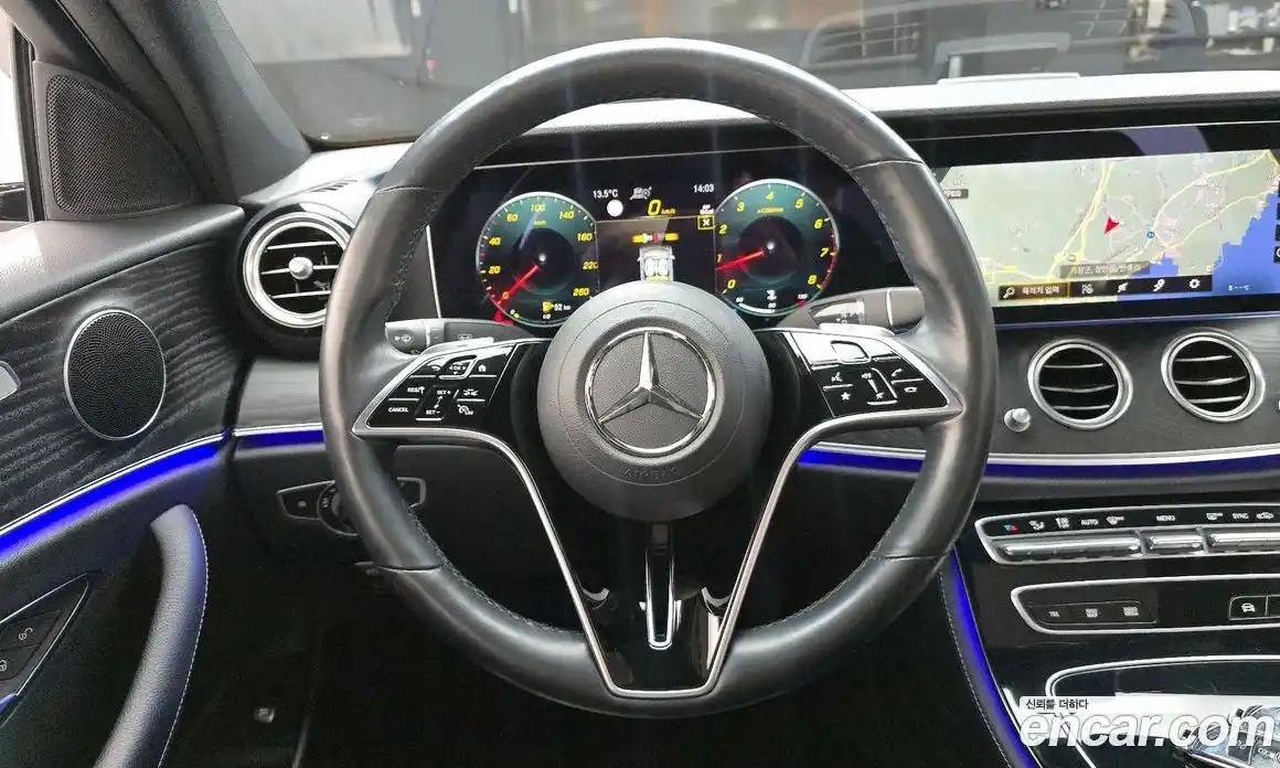 Mercedes-Benz E-Class 2022 2.0 гидро, фото 13