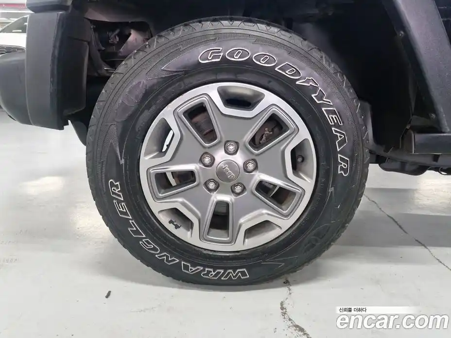 Jeep Wrangler 2013 2.8 гидро в Москве № 803095, фото 5