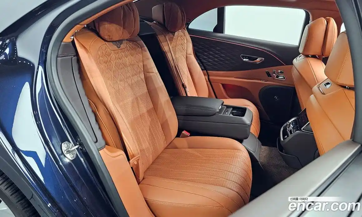 Bentley Flying Spur 2021 4.0 гидро в Москве № 816526, фото 12