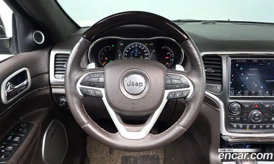 Jeep Cherokee 2018 3.0 гидро в Москве № 826633, фото 13