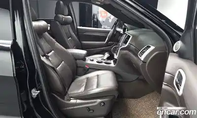 Jeep Cherokee 2018 3.0 гидро в Москве № 826633, миниатюра 10