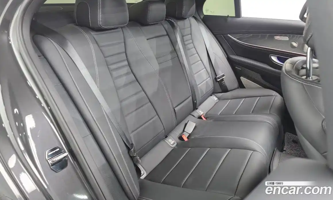 Mercedes-Benz E-Class 2023 2.0 гидро в Москве № 859033, фото 12
