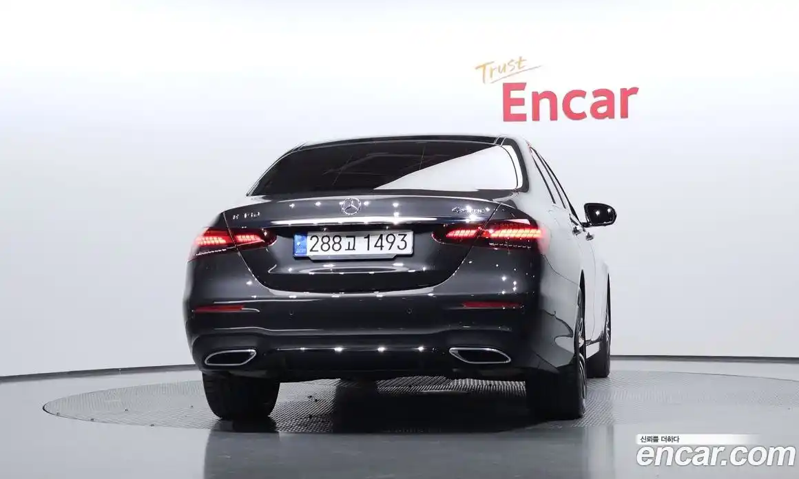 Mercedes-Benz E-Class 2023 2.0 гидро в Москве № 859033, фото 4