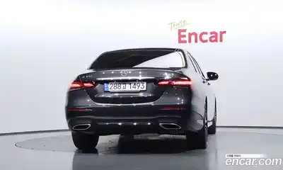 Mercedes-Benz E-Class 2023 2.0 гидро в Москве № 859033, миниатюра 4