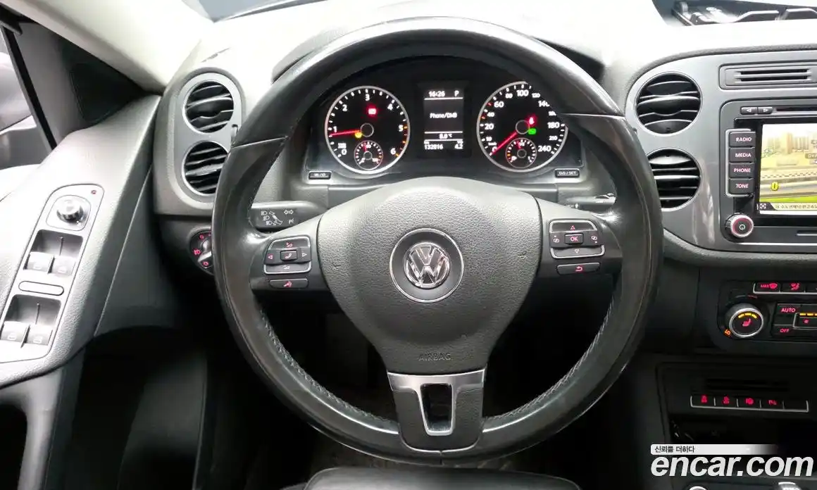Volkswagen Tiguan 2014 2.0 гидро в Москве № 862450, фото 13