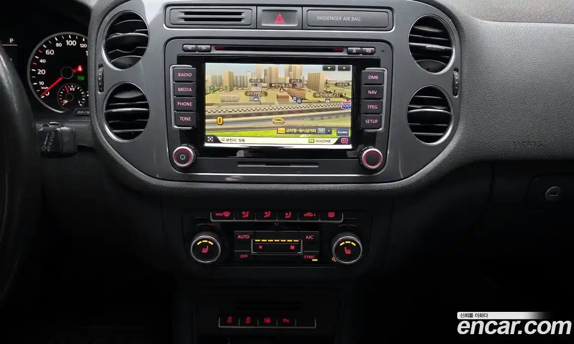 Volkswagen Tiguan 2014 2.0 гидро в Москве № 862450, фото 15